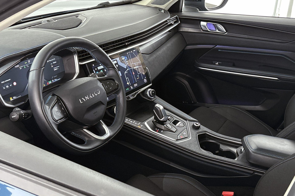 Lynk & Co 01 (S477FS) met abonnement