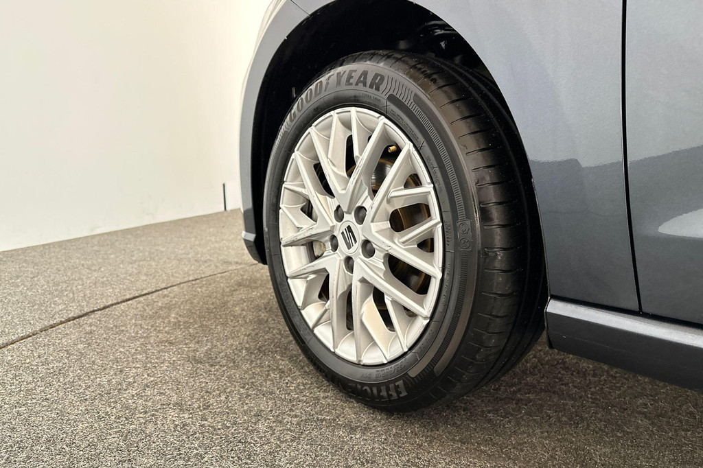 Seat Ibiza (JPJ01Z) met abonnement