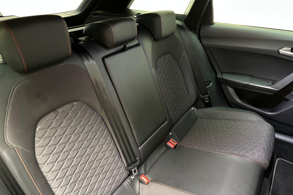 Seat Leon Sportstourer (JSV34V) met abonnement