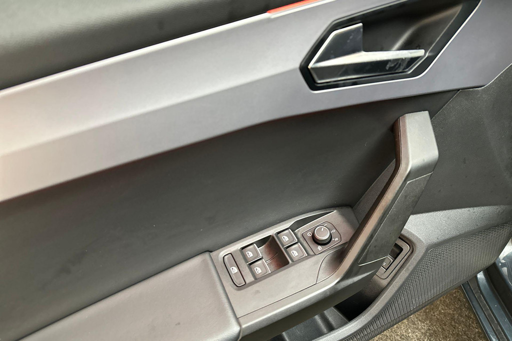 Seat Leon Sportstourer (JSV34V) met abonnement