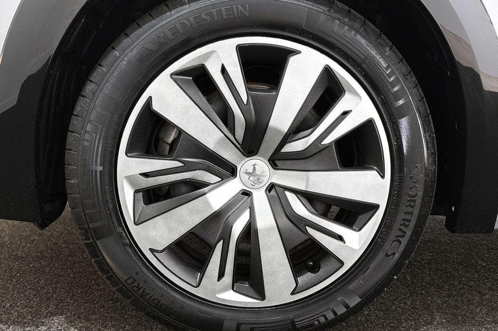 Peugeot e-208 (S385KT) met abonnement