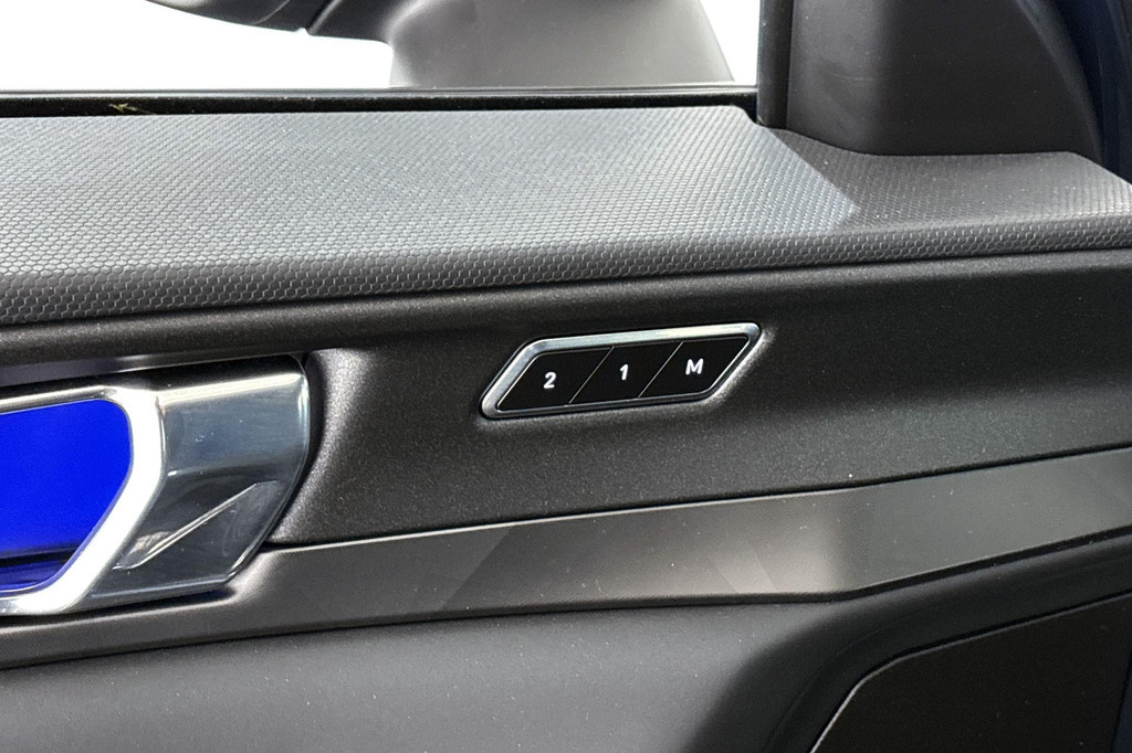 Lynk & Co 01 (Z496HP) met abonnement