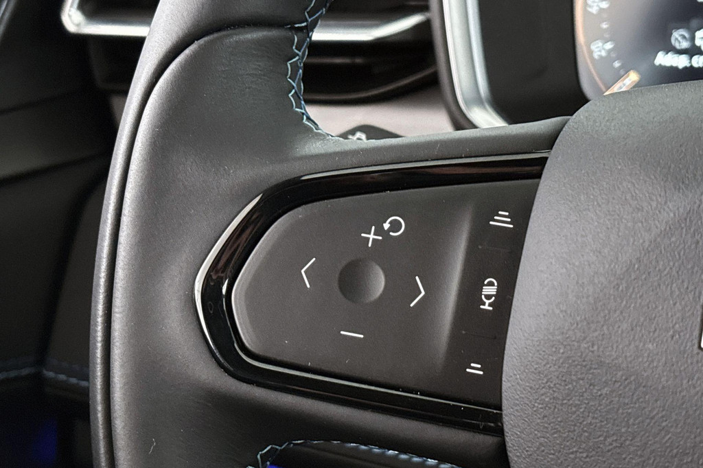 Lynk & Co 01 (Z496HP) met abonnement