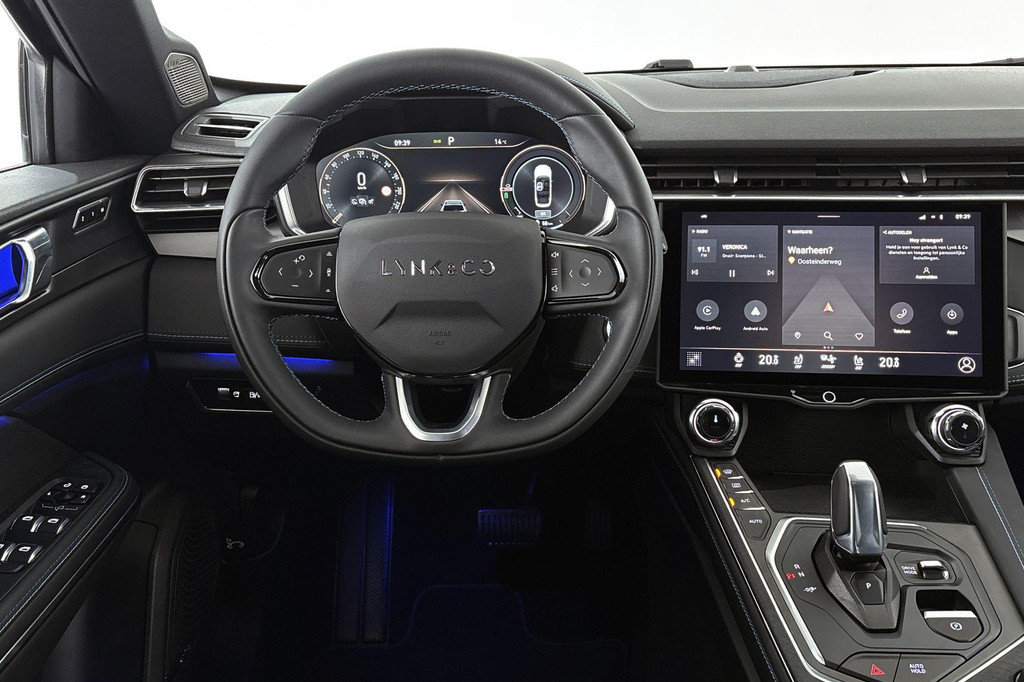Lynk & Co 01 (Z496HP) met abonnement
