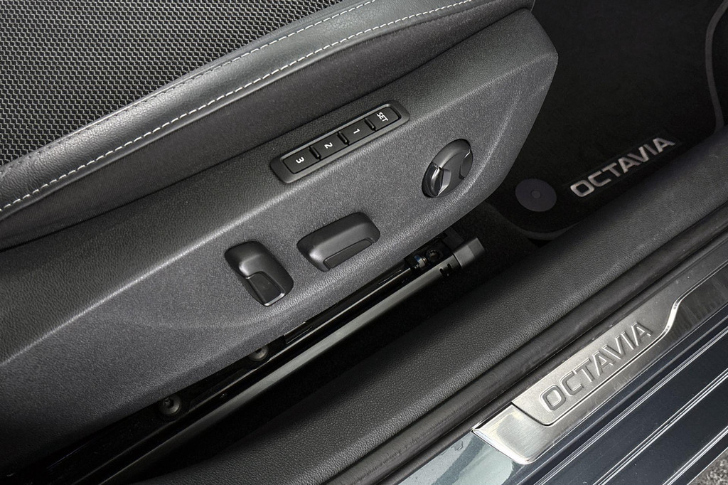 ŠKODA Octavia (JTK22G) met abonnement