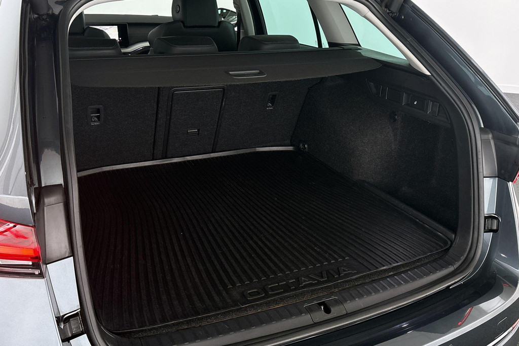 ŠKODA Octavia (JTK22G) met abonnement