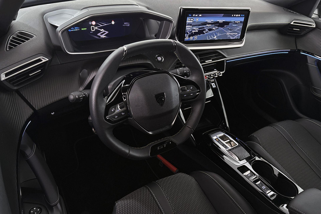 Peugeot e-2008 (HLS08B) met abonnement