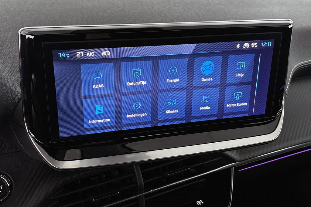 Peugeot e-2008 (HNP79V) met abonnement