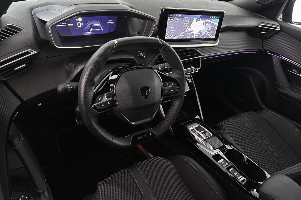 Peugeot e-2008 (HNP79V) met abonnement