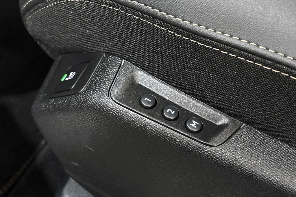 Peugeot 5008 (JTL71L) met abonnement