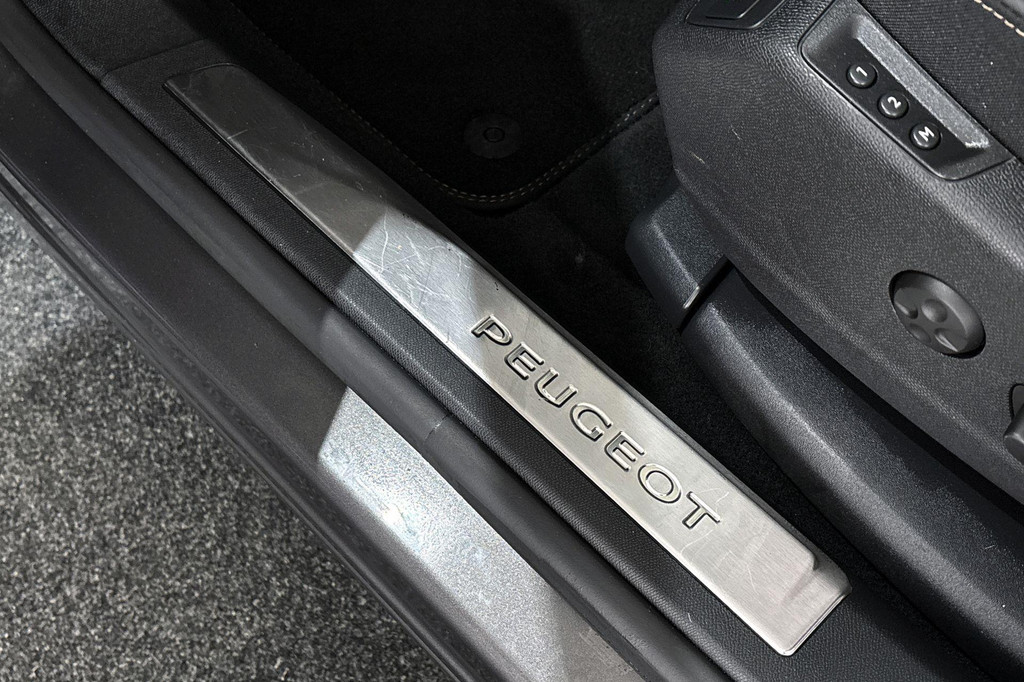 Peugeot 5008 (JTL71L) met abonnement