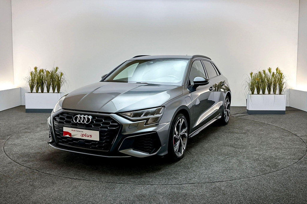 Audi A3 (X106ZD) met abonnement