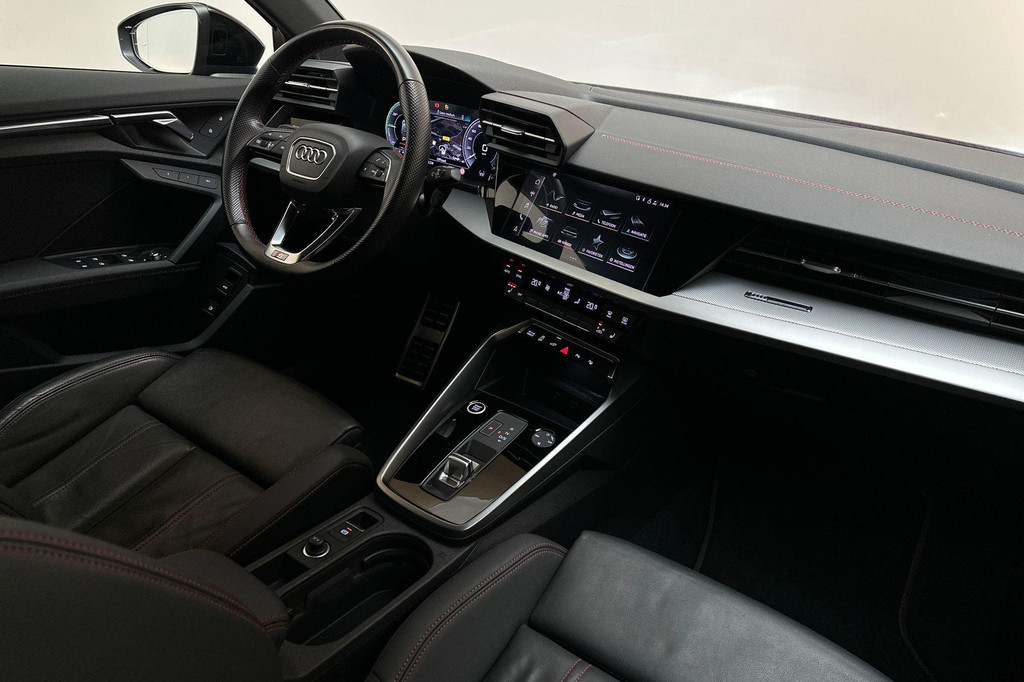 Audi A3 (X106ZD) met abonnement