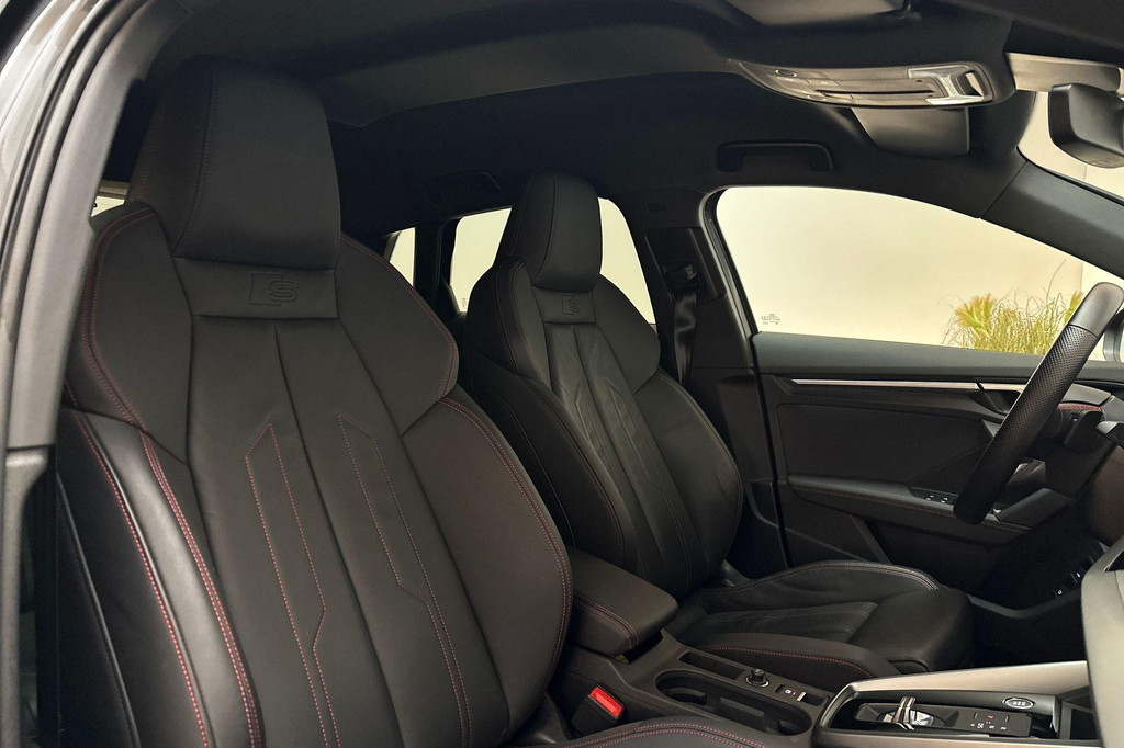 Audi A3 (X106ZD) met abonnement