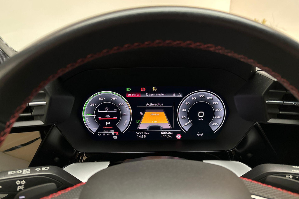 Audi A3 (X106ZD) met abonnement