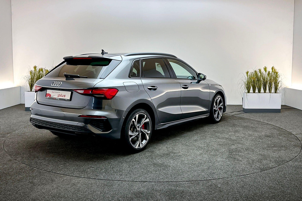 Audi A3 (X106ZD) met abonnement