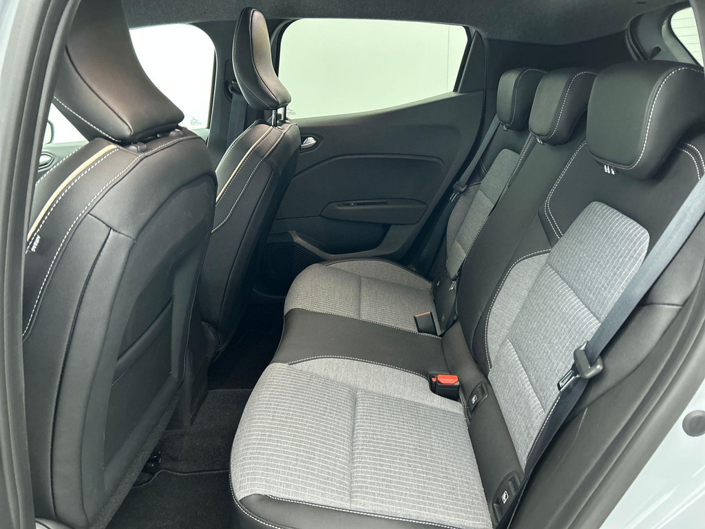 Renault Clio (GZK20J) met abonnement