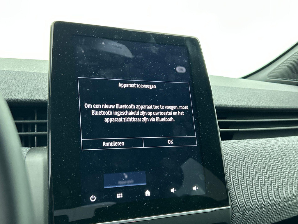 Renault Clio (GZK20J) met abonnement