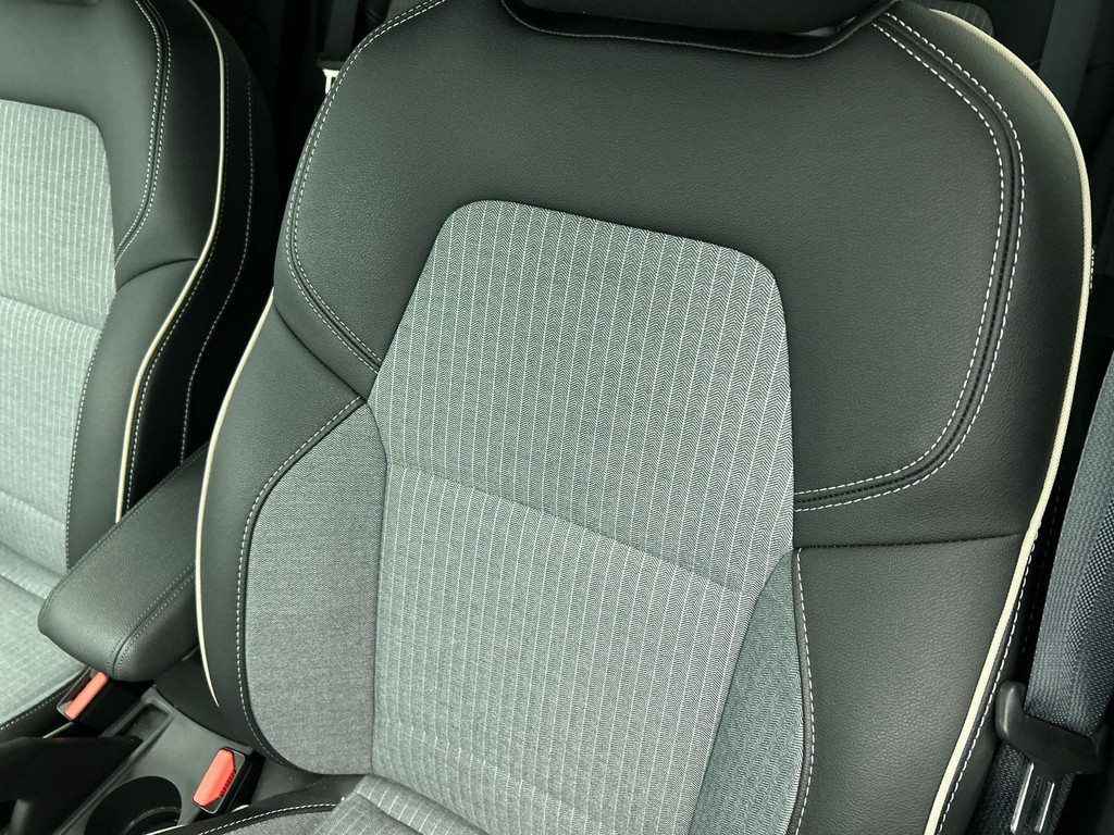 Renault Clio (GZK20J) met abonnement