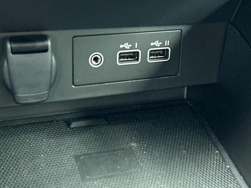 Renault Clio (GZK20J) met abonnement