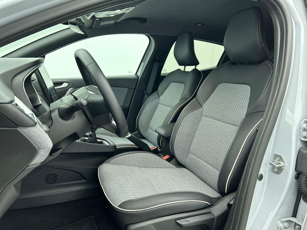 Renault Clio (GZK20J) met abonnement