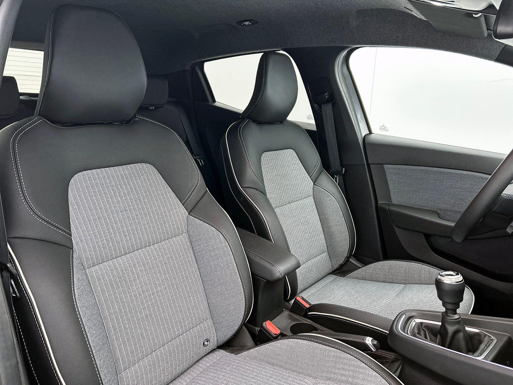 Renault Clio (GZK54J) met abonnement