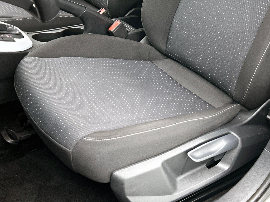 Seat Arona (JRJ09H) met abonnement