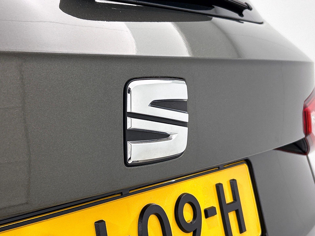 Seat Arona (JRJ09H) met abonnement