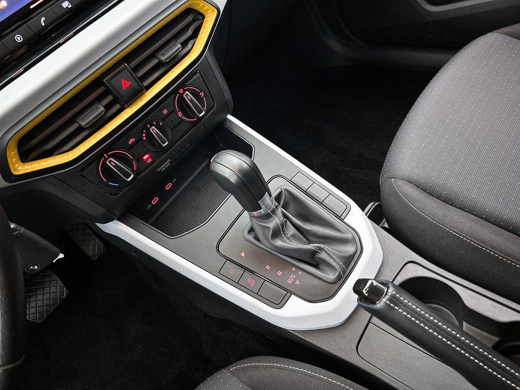 Seat Arona (JRJ09H) met abonnement