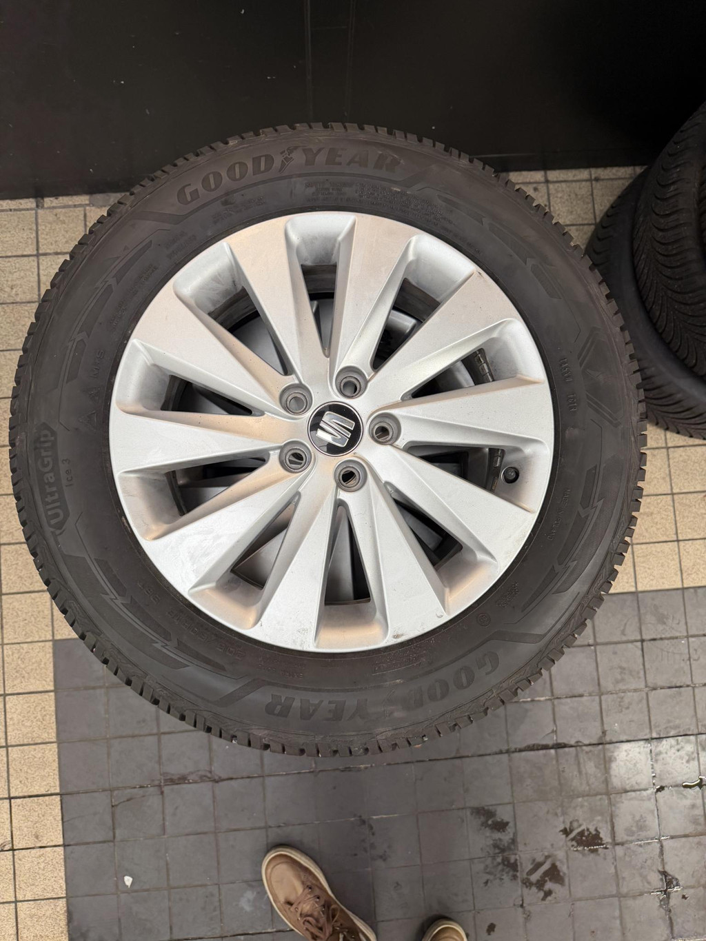 Seat Arona (JRJ09H) met abonnement