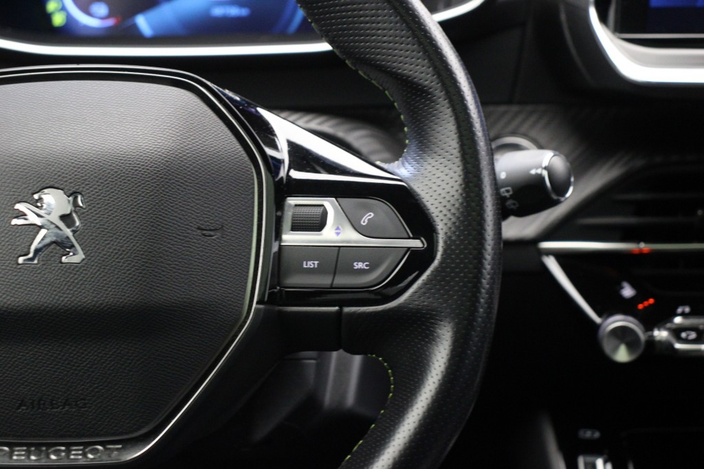 Peugeot e-2008 (K147FR) met abonnement