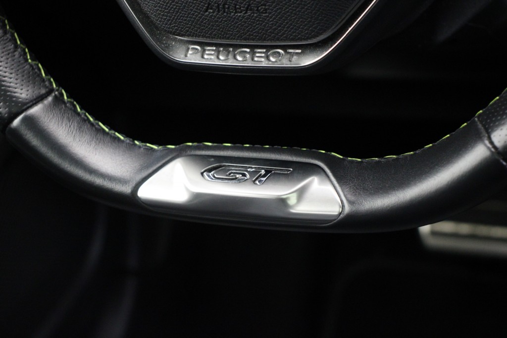 Peugeot e-2008 (K147FR) met abonnement