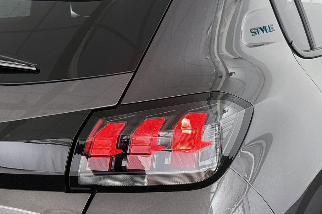 Peugeot 208 (T969FJ) met abonnement