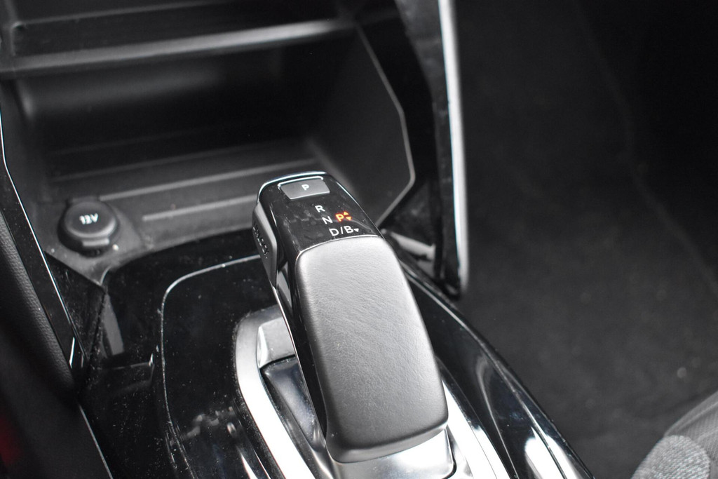 Peugeot e-208 (K644HF) met abonnement