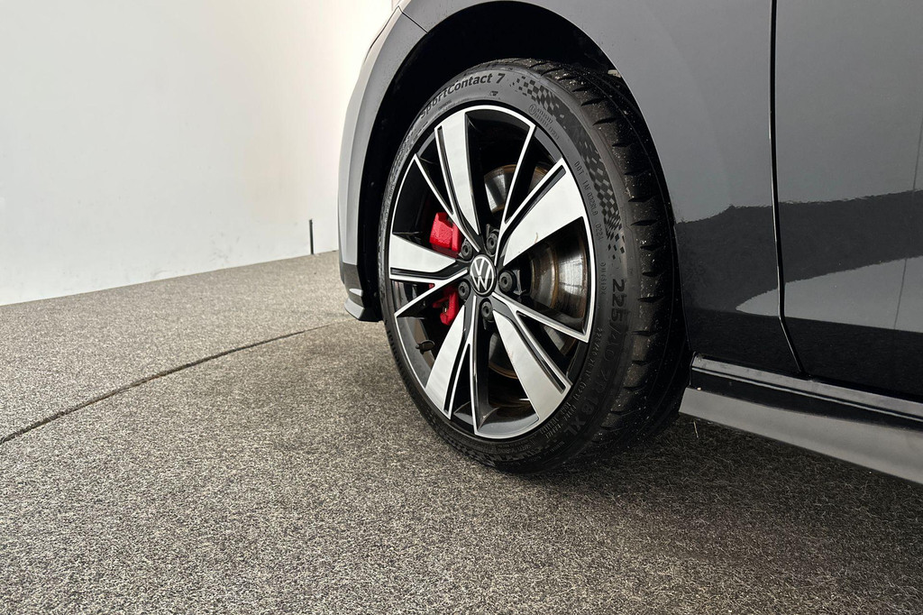 Volkswagen Golf GTE (JSG06V) met abonnement