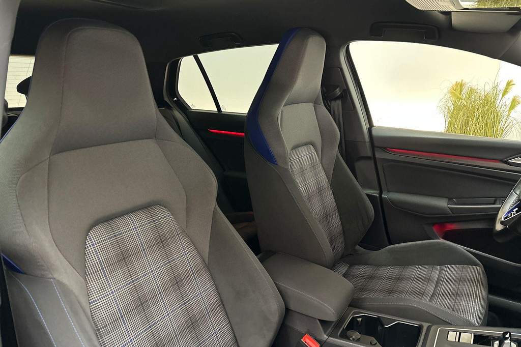 Volkswagen Golf GTE (JSG06V) met abonnement