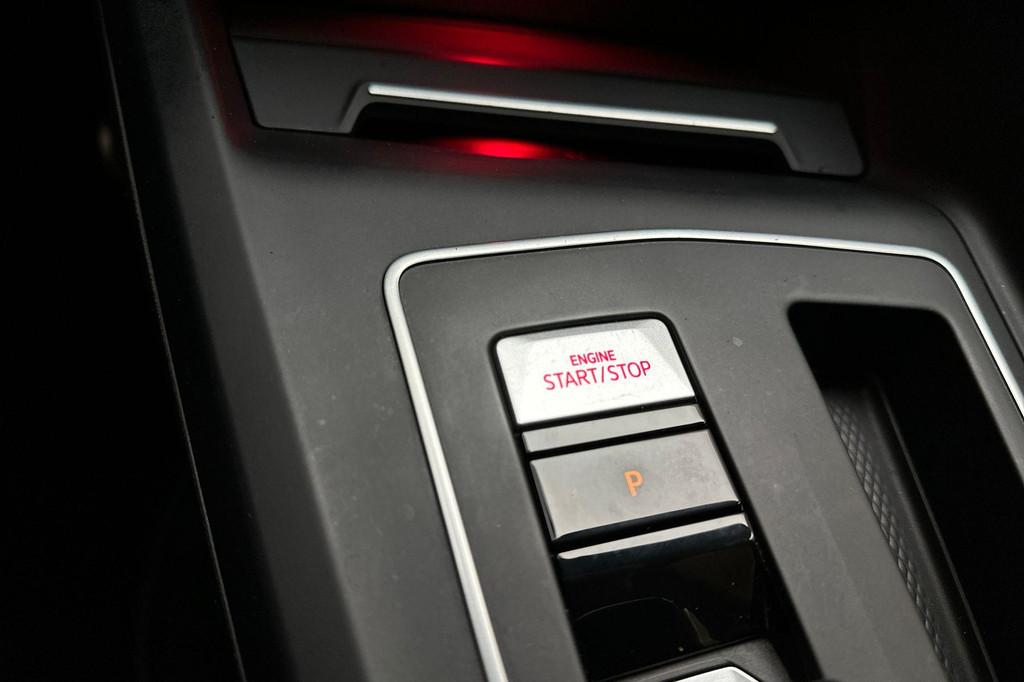 Volkswagen Golf GTE (JSG06V) met abonnement