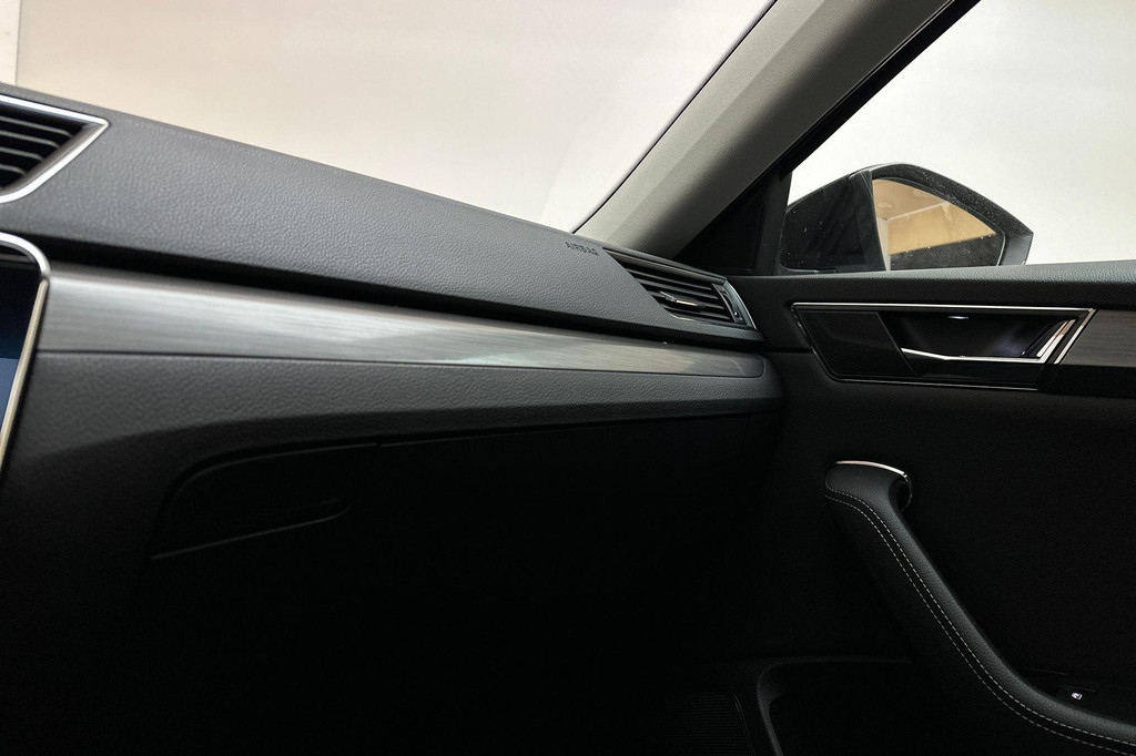 ŠKODA Superb (N476XX) met abonnement