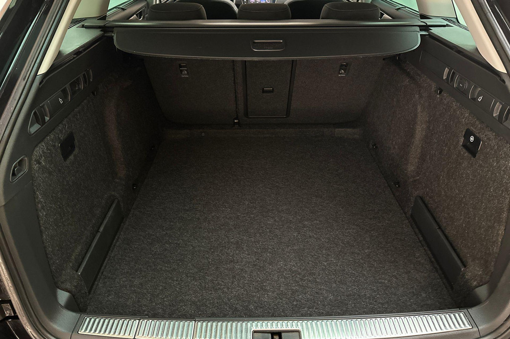 ŠKODA Superb (N476XX) met abonnement