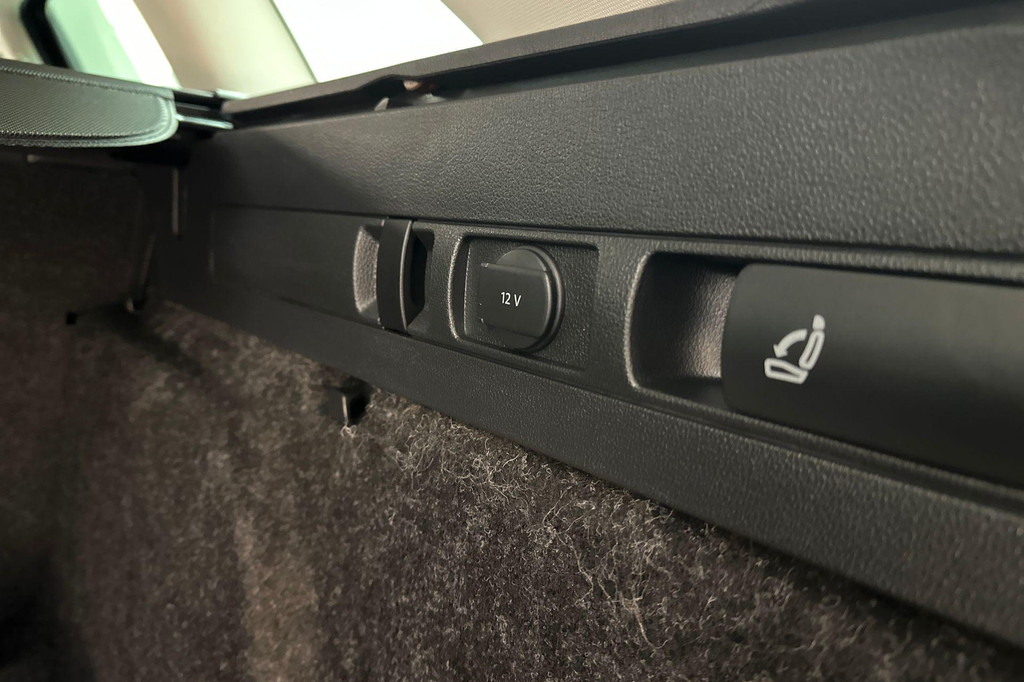 ŠKODA Superb (N476XX) met abonnement