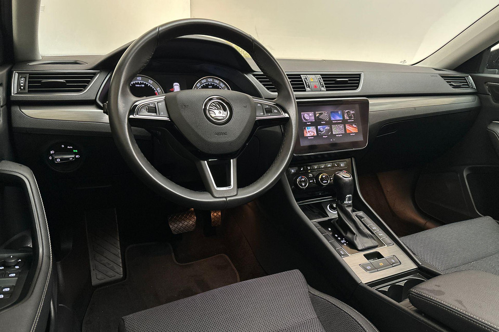 ŠKODA Superb (N476XX) met abonnement