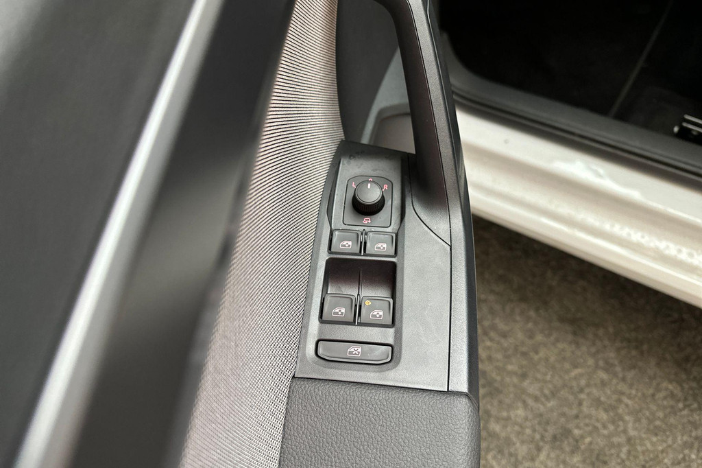 Seat Ibiza (JRP71S) met abonnement