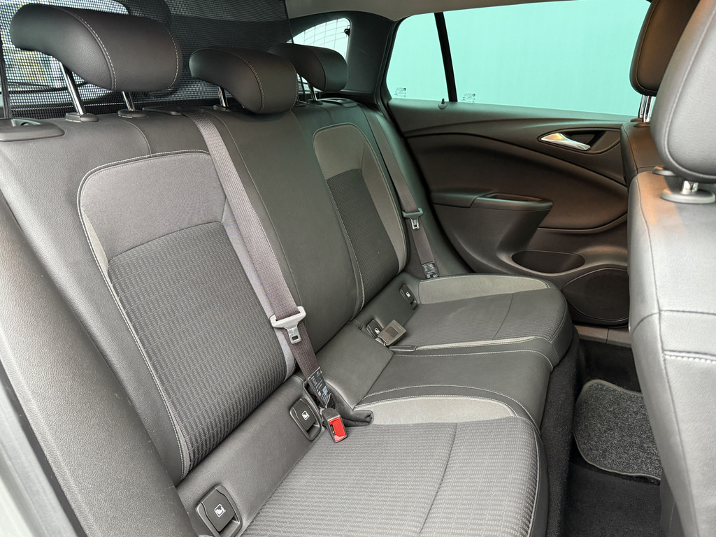 Opel Astra (S852NV) met abonnement