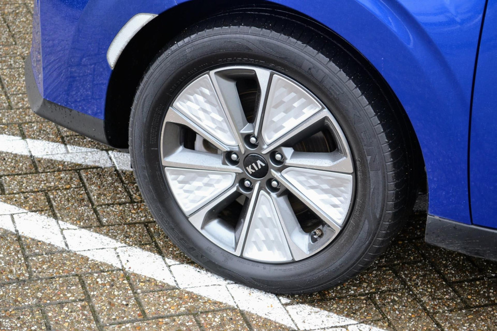 Kia e-Soul (J955LK) met abonnement