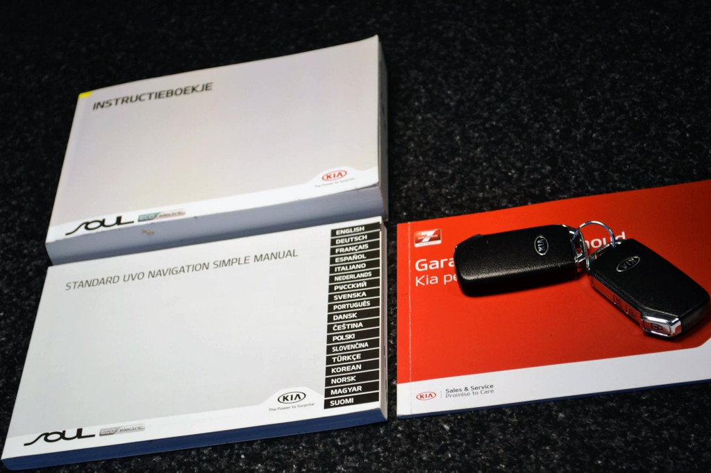 Kia e-Soul (J955LK) met abonnement