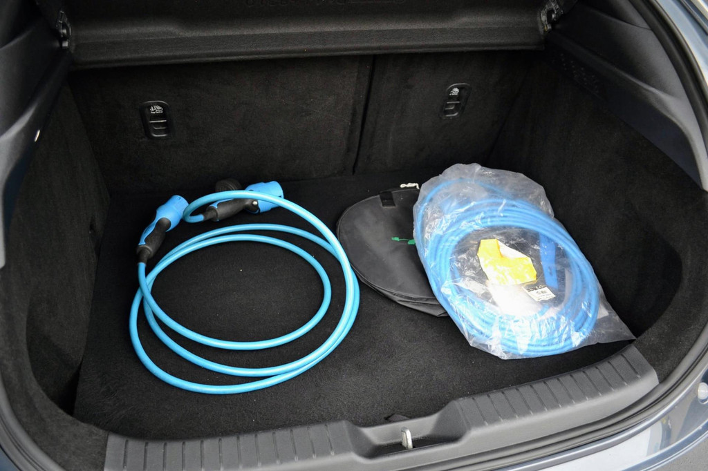 Mazda MX-30 (K488JZ) met abonnement