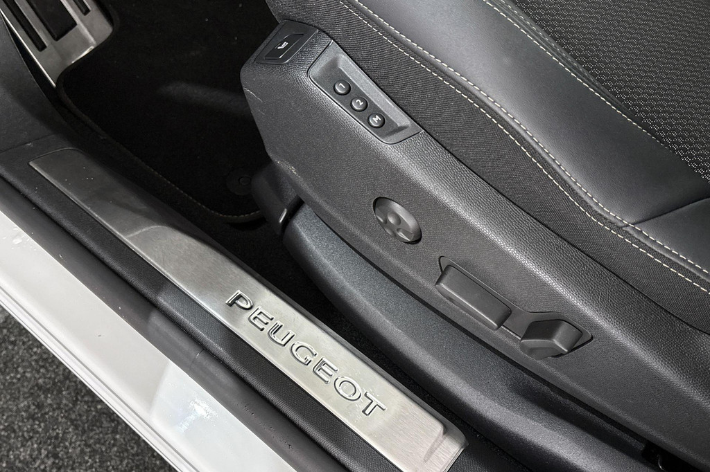 Peugeot 3008 (JTS47V) met abonnement