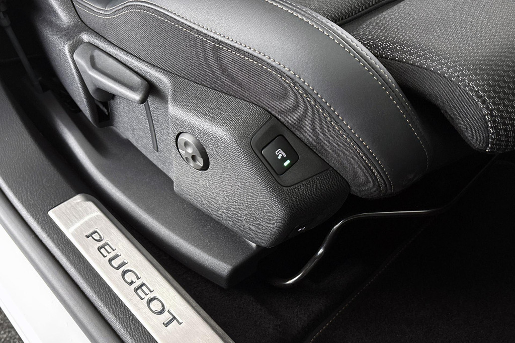 Peugeot 3008 (JTS47V) met abonnement