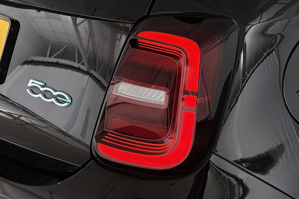 Fiat 500e (T377XT) met abonnement