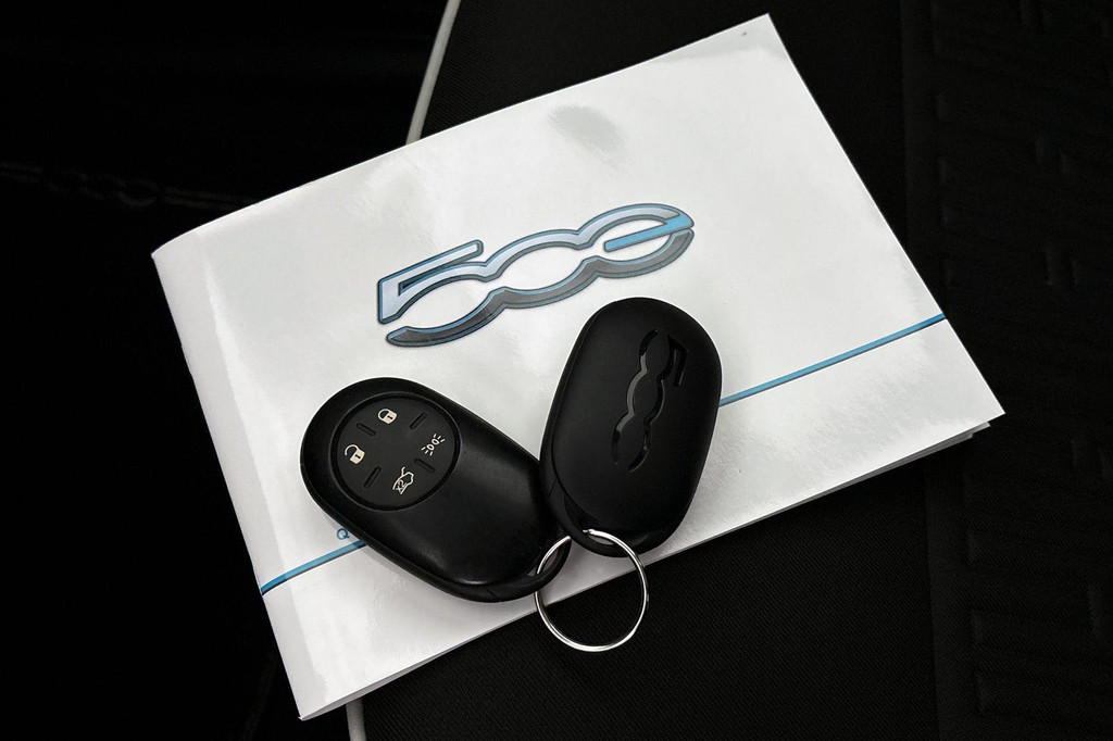 Fiat 500e (T377XT) met abonnement